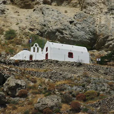 Budget 50m From The And Center Ξενοδοχείο Περίσσα